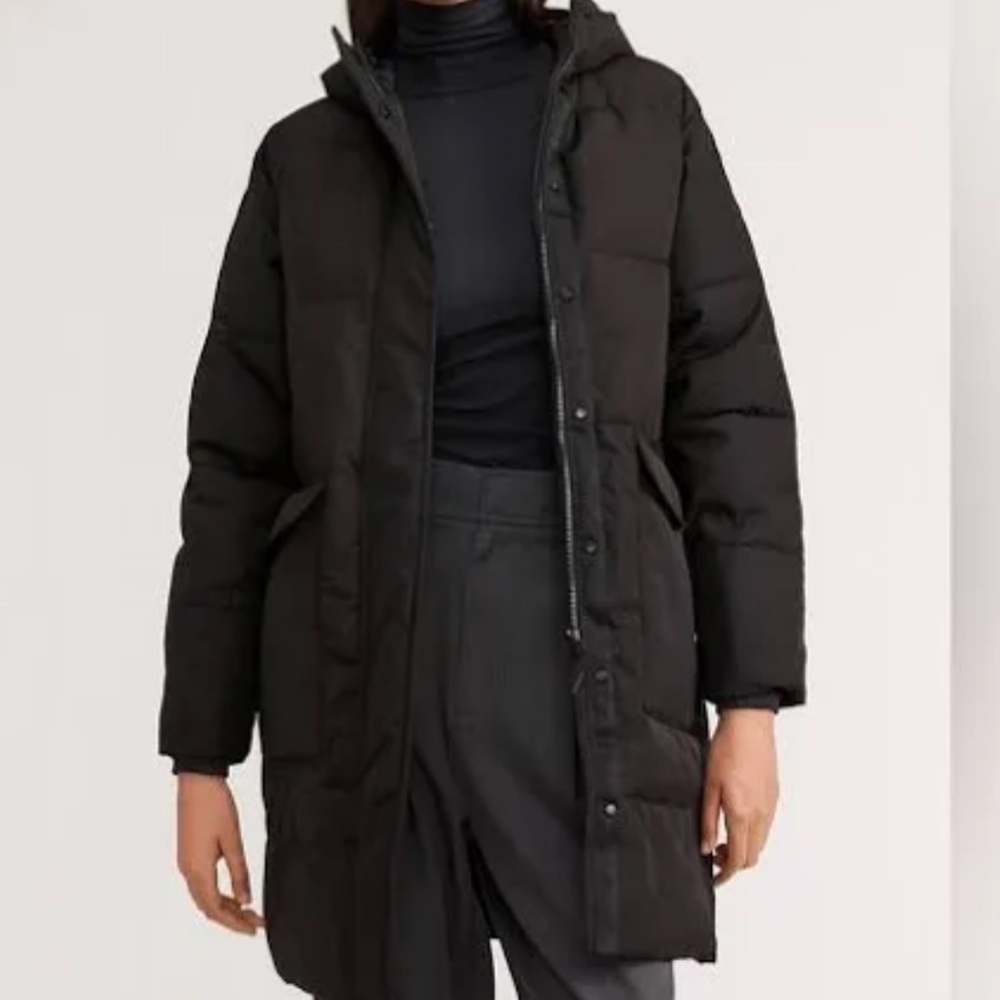 Everlane Renew Long Puffer Coat. Small NWT